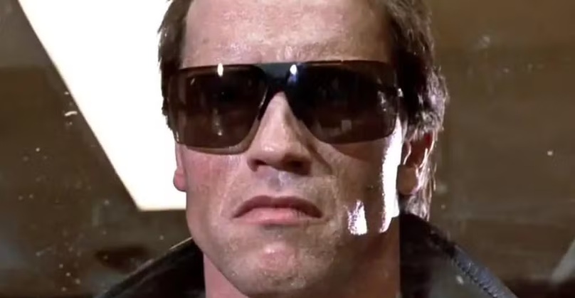 O EXTERMINADOR DO FUTURO - Filme que marcou o Cine Lacerda na sessão meia-noite - Por Marcos Souza