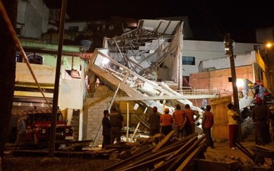 Desabamento de igreja evangélica deixa ao menos três soterrados