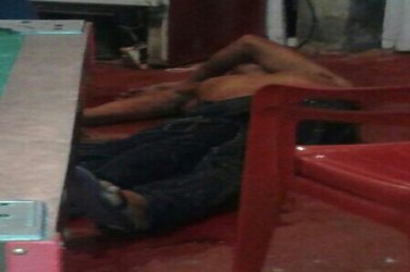 Homem é morto com tiro na cabeça em mesa de bar em Porto Velho