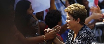 Após impeachment, Dilma planeja viajar oito meses para o exterior
