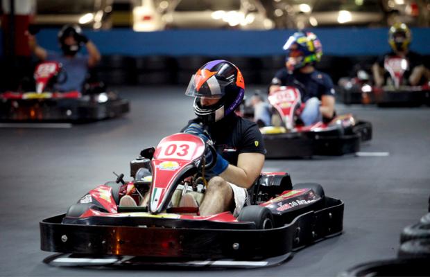 ALTA VELOCIDADE: Abertas as inscrições para o  1º Campeonato Estudantil de Kart Indoor