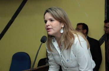 Ana Maria Negreiros apoia Cooperativa de catadores durante audiência publica