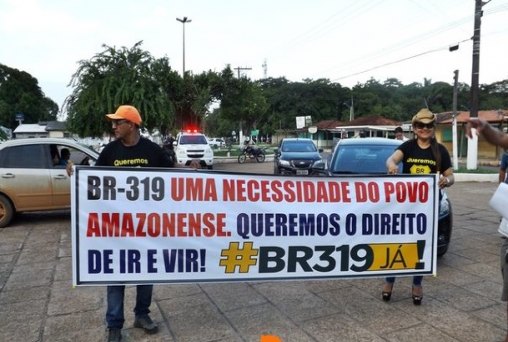 Cidade se mobiliza e cobra retomada de obras na 319