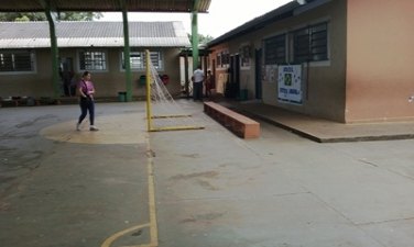 Escola da rede estadual é denunciada no MP por falta de estrutura sanitária e diretora rebate denunciante - VÍDEO