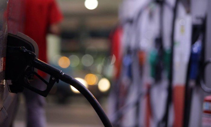 Petrobras aumenta preço da gasolina na refinaria nesta terça-feira