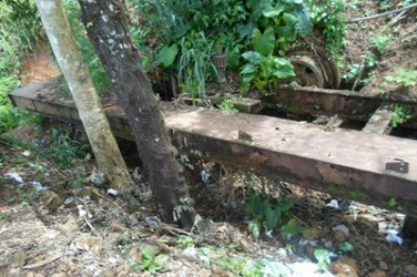 Maquinário histórico da EFMM é encontrado abaixo do Mirante Dois após desbarracamento do rio