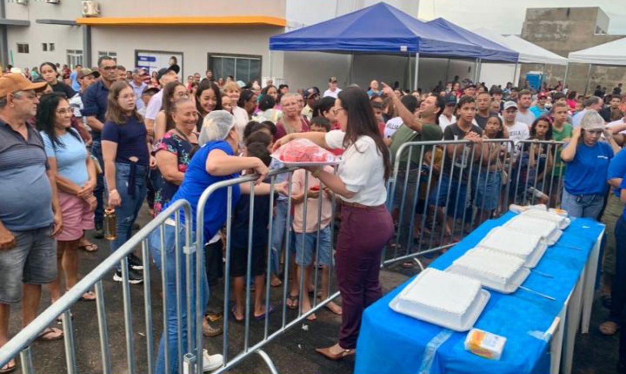 CEREJEIRAS: Deputada Rosangela Donadon celebra 30 anos de associação beneficente