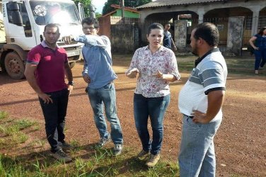 Vereadora atende reivindicações de moradores em bairros da capital