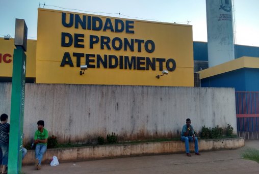 DEMORA NO ATENDIMENTO - Menor é detida após quebrar computador em UPA