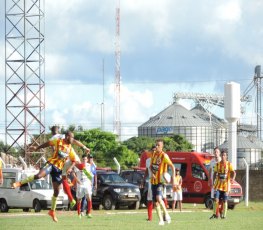 Goleiro do VEC defende pênalti e Barcelona perde o 100% no estadual