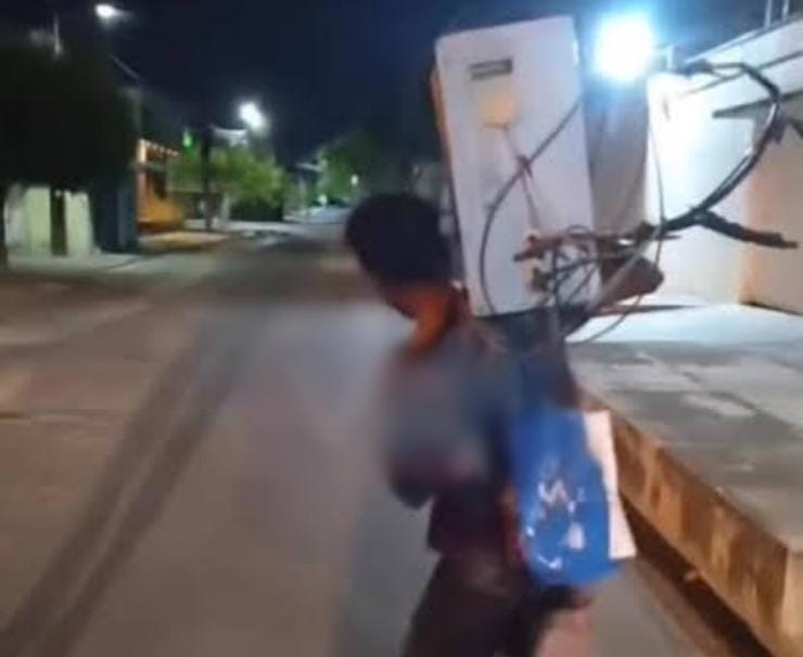 NO FLAGRA: Acusado de arrombar residência durante furto na madrugada é preso pela PM