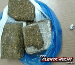 Suspeito de tráfico de drogas é preso com cerca de 1 kg de maconha