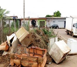 Mutirão de limpeza da Prefeitura já beneficiou mais de 20 bairros