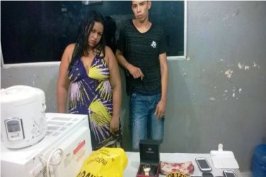 Polícia prende mulher que comandava boca de fumo em bar