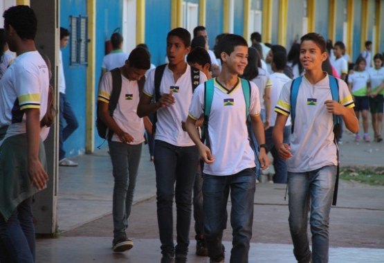 Rondônia adota o Ensino Médio integral em 10 escolas a partir de março