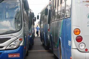 Motoristas e cobradores descartam greve após assembleia