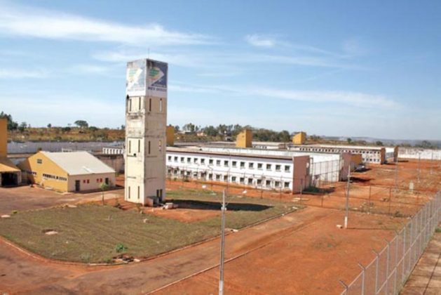 INUSITADO: Bebê nasce em penitenciária durante visita ao pai preso