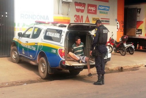 COBRANÇA - Casal é agredido a facadas após desparecimento de motocicleta
