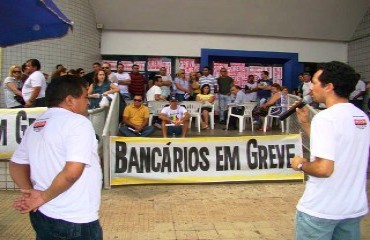 GREVE - Adesão aumenta no oitavo dia da greve nacional dos bancários e mais agências serão fechadas