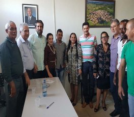 Senador Raupp visita municípios e assegura investimentos