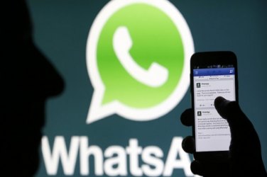 Mulher tenta esfaquear marido após ver conversa dele com a ex no Whats App