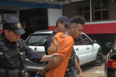 Homem da machadinha que aterrorizava moradores é preso