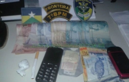 Dupla é detida pela Polícia Militar com droga 