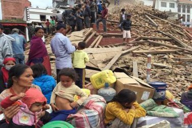 Terremoto de 7,9 graus atinge Nepal e faz centenas de mortos