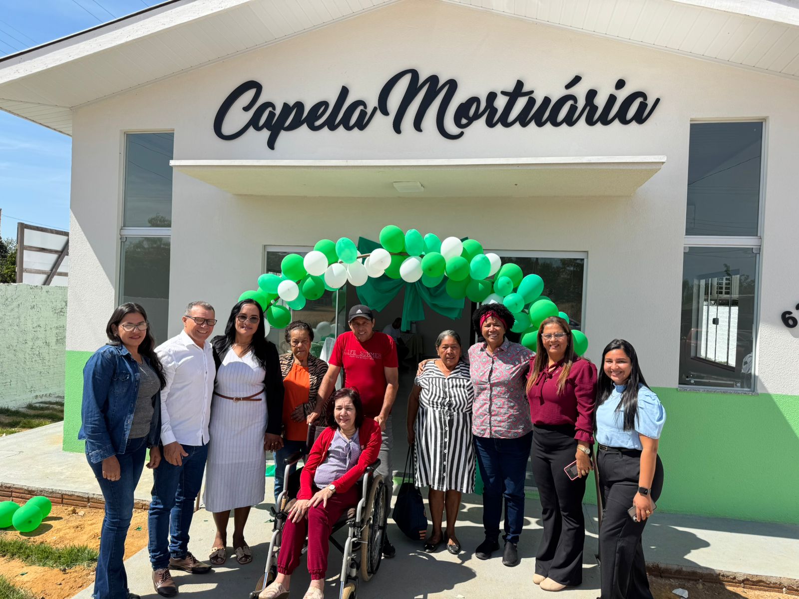 SÍLVIA CRISTINA: Deputada faz a entrega da Capela Mortuária em Pimenteiras do Oeste