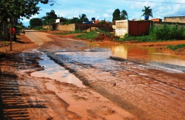 OBRAS – Proprietário de terreno da zona Sul da capital acusa SEMOB de invasão territorial – FOTOS E VÍDEO