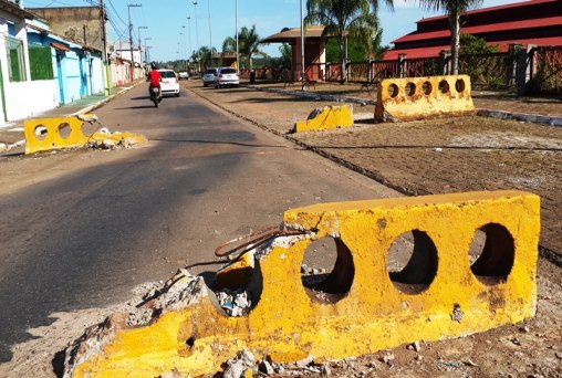 CAOS - Moradores esperaram solução para Vila Ferroviária