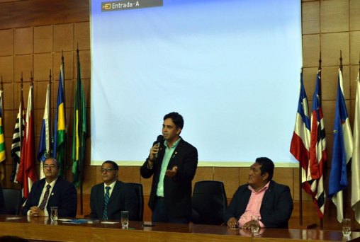 Léo Moraes participa de aula inaugural da Acadepol