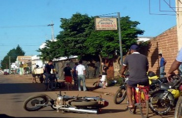 CENA DA CIDADE – Acidente na zona Sul da capital envolve duas moto