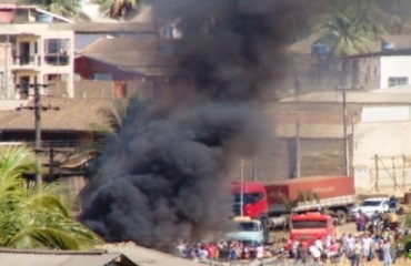 BURITIS – SESDEC afirma que não irá negociar com manifestantes enquanto protesto continuar 