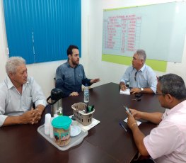 Márcio Oliveira cobra mutirão de limpeza no bairro Areia Branca