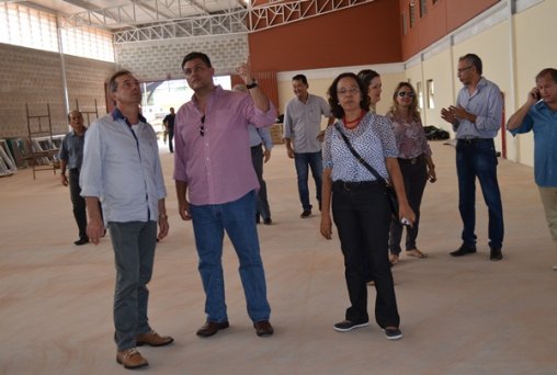 Presidente da Fiero visita obra do Centro de Excelência