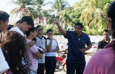 MANIFESTAÇÃO - Alunos e professores vão à ALE-RO pedir a realização do JOER