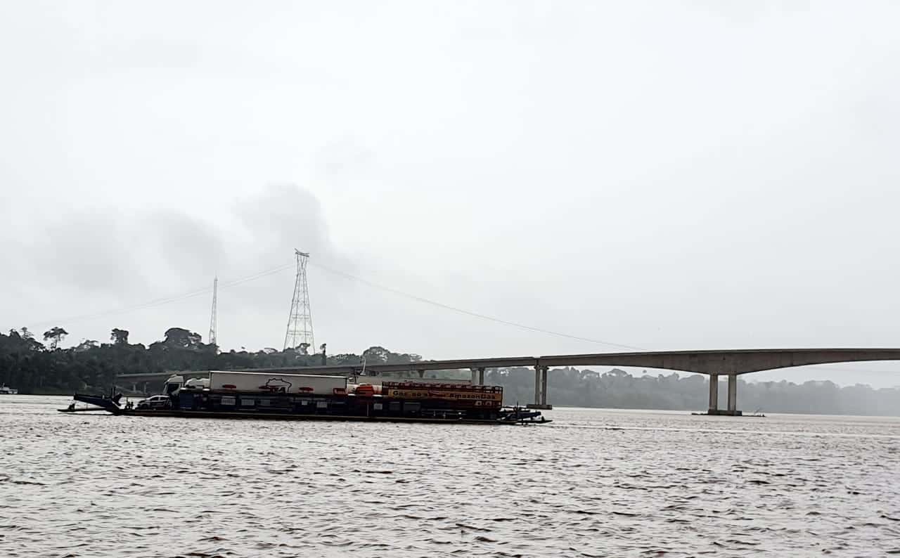 SUSTO: Balsa fica à deriva com temporal na região do Abunã e causa pânico