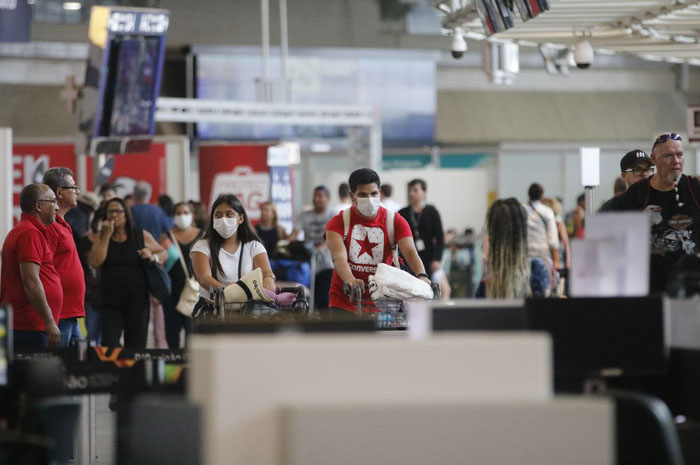 TODOS: Brasil coloca em vigor testagem obrigatória para viajantes internacionais