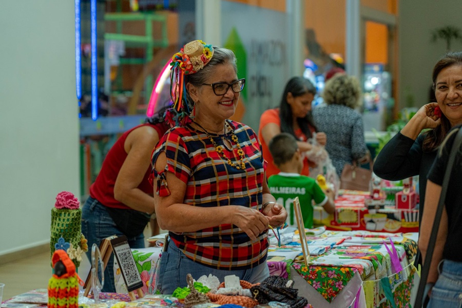 NESTE SÁBADO (08): Feira da Mulher Empreendedora acontece no Arraiá Flor do Calama