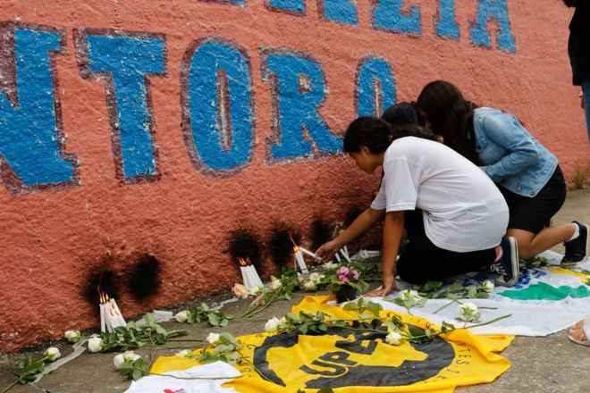 ENQUETE: Você acredita que polícia nas escolas garante segurança aos estudantes?