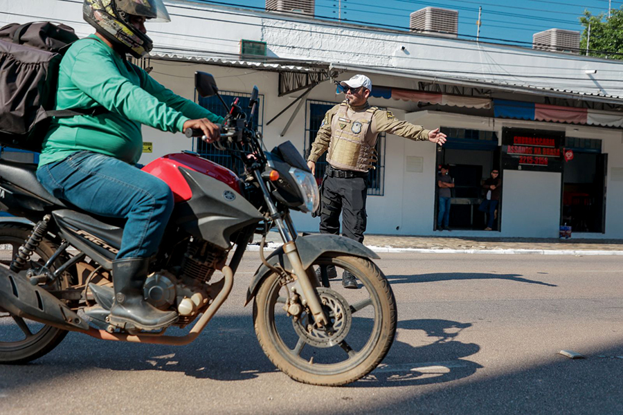 DIA DO MOTOCICLISTA: Prefeitura promove ação educativa com condutores