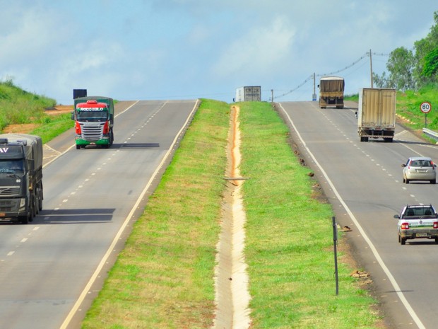 TRÁFEGO ZERO: BR-364 será totalmente interditada neste domingo