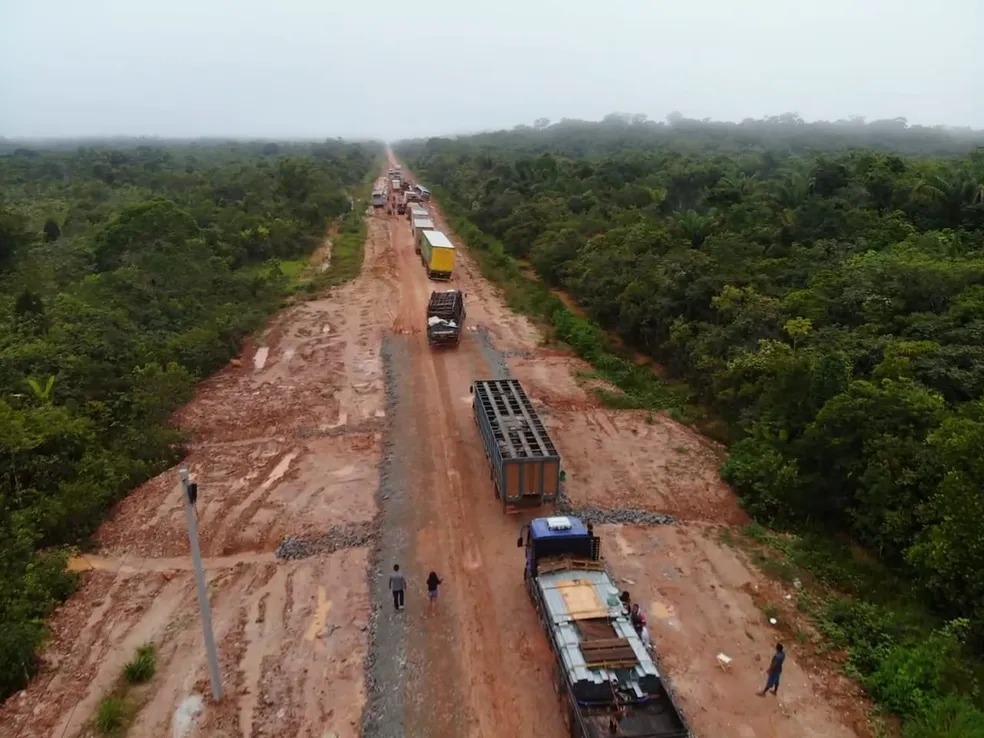 TRECHO DO MEIO: BR-319 receberá R$ 9 bilhões com foco em fiscalização e bioeconomia