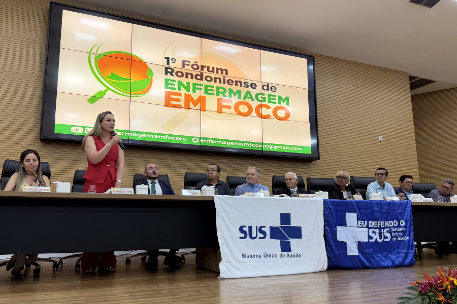 CLÁUDIA DE JESUS: Deputada reforça defesa de salários dignos para profissionais da saúde 