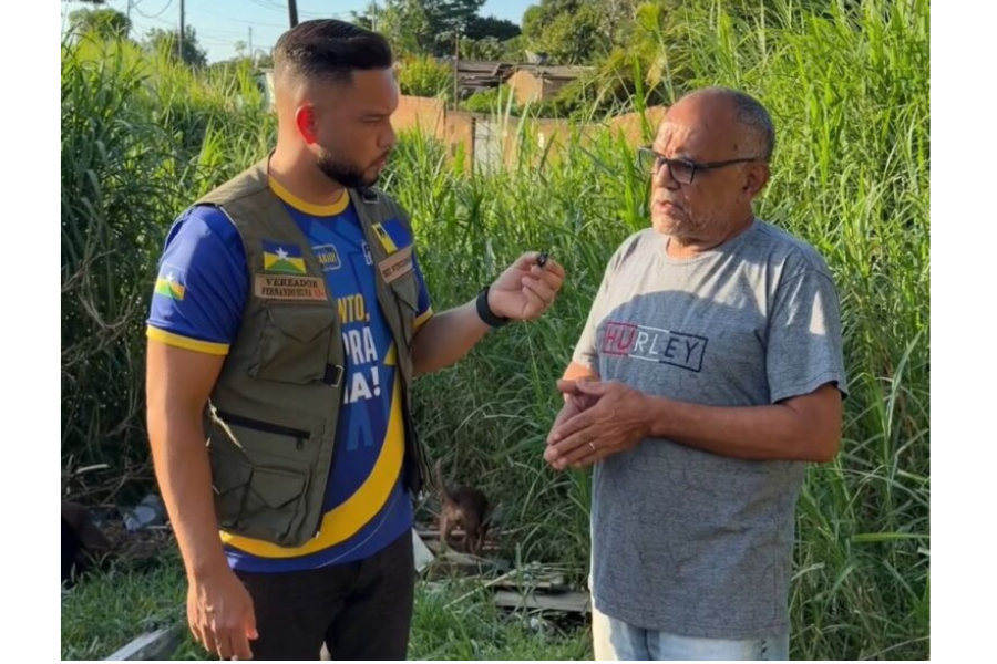 FERNANDO SILVA: Vereador visita rua Haiti e cobra solução para área abandonada em Porto Velho