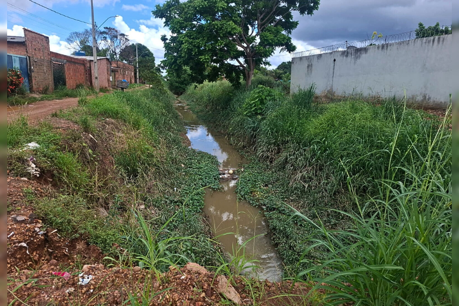 CRIATIVIDADE E EFICIÊNCIA: Solução da prefeitura barra alagamentos no bairro Lagoinha