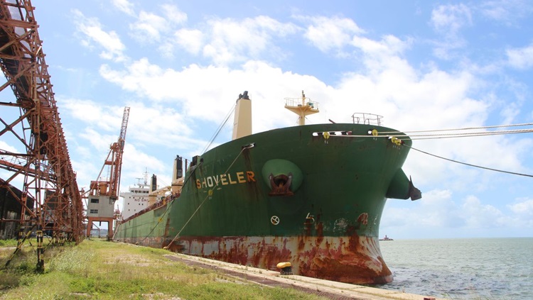 ISOLADOS: Tripulantes de navio atracado no Recife testam positivo para covid-19