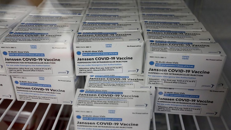 IMUNIZANTES: Mais 942 mil doses da vacina da Janssen contra covid-19 chegam ao Brasil