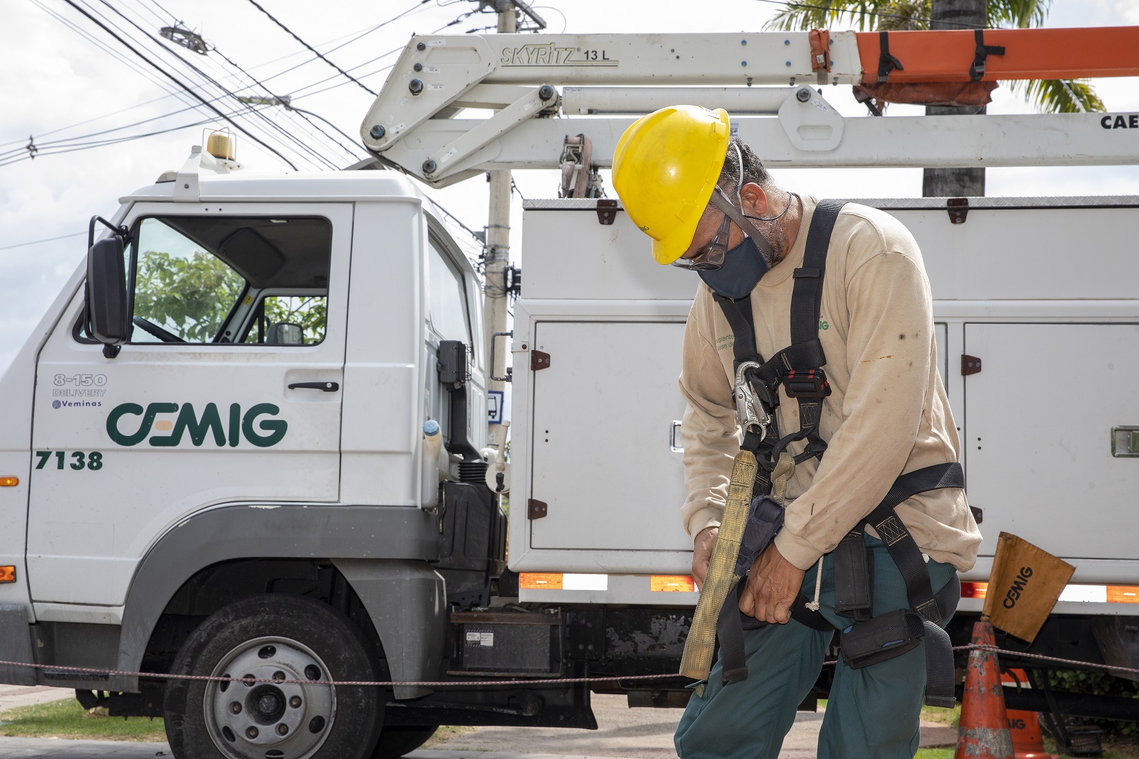 MINAS GERAIS: Empresa de energia abre concurso público ofertando 240 vagas